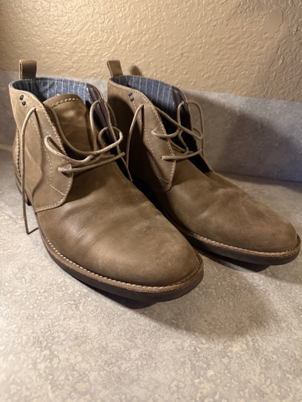Original Penguin Men's Chukka Boots in Olive Brown